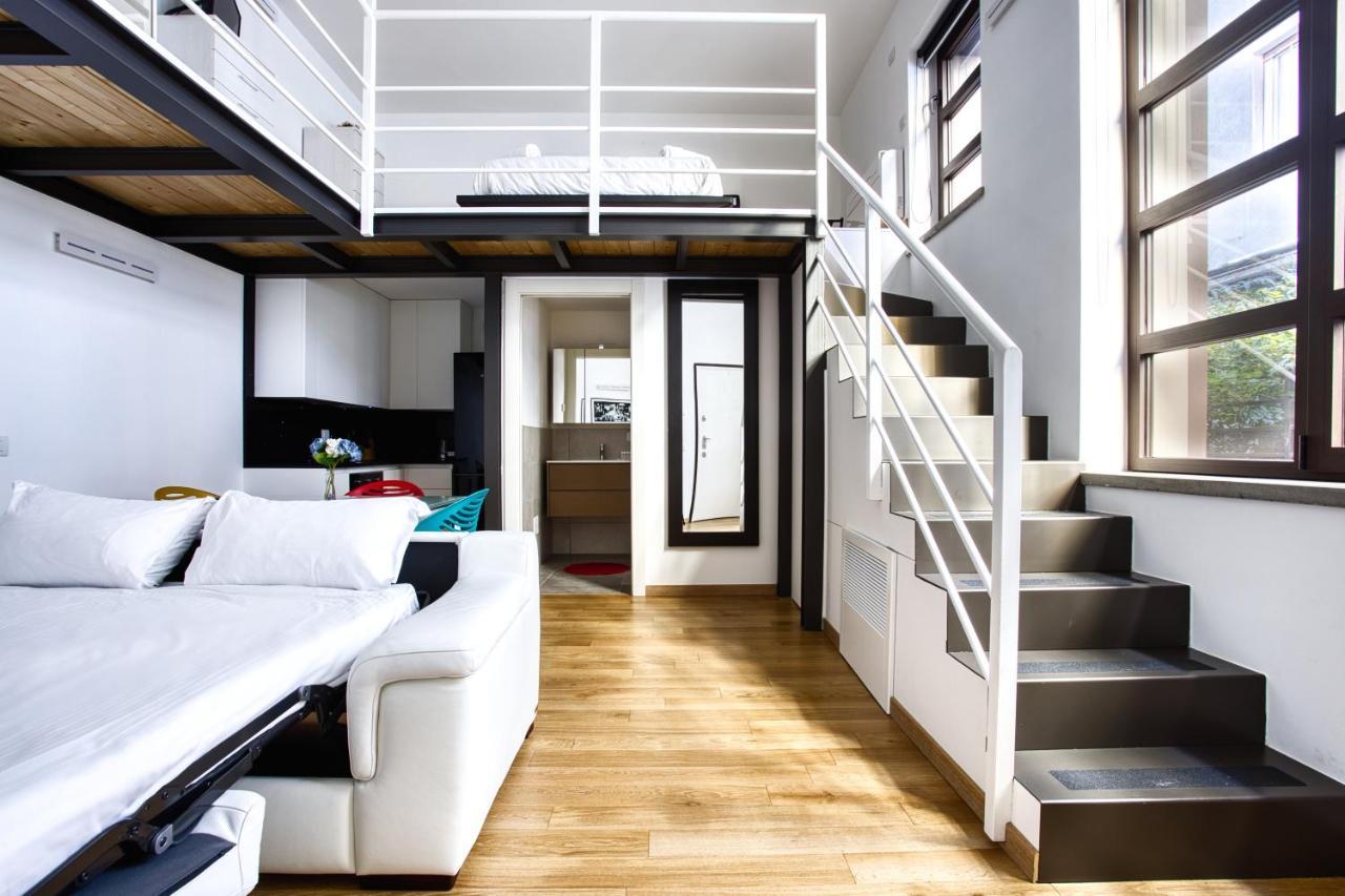 ミラノJoivy Charismatic 1-Bed Flat With Parkingアパートメント エクステリア 写真