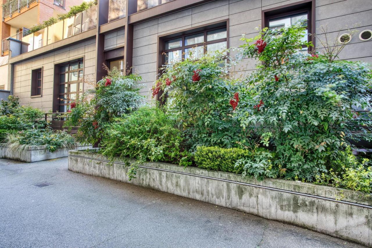 ミラノJoivy Charismatic 1-Bed Flat With Parkingアパートメント エクステリア 写真